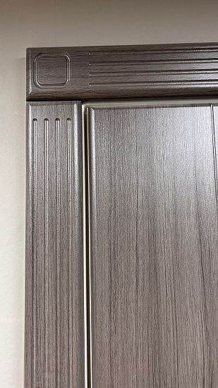 Входная дверь  