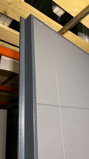 Входная дверь  