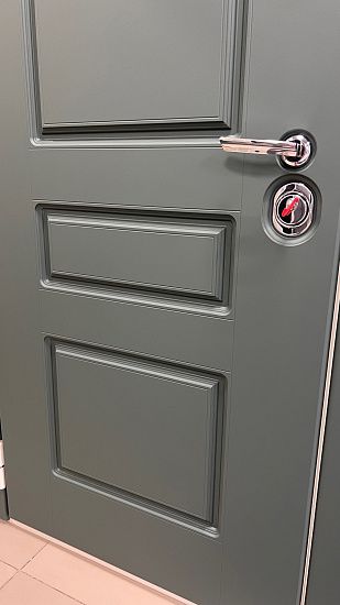 Входная дверь  